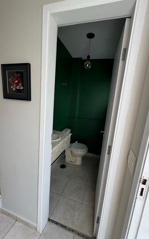 Casa para alugar com 238m², 4 quartos e 4 vagas