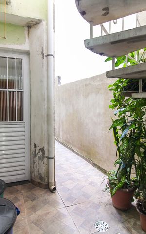 Casa à venda com 180m², 5 quartos e 2 vagas Casa à venda com 180m², 5 quartos e 2 vagasQuintal