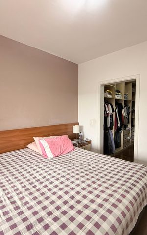 Casa à venda com 500m², 4 quartos e 4 vagasSuíte