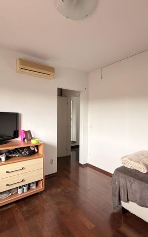Casa à venda com 500m², 4 quartos e 4 vagasSuíte 2