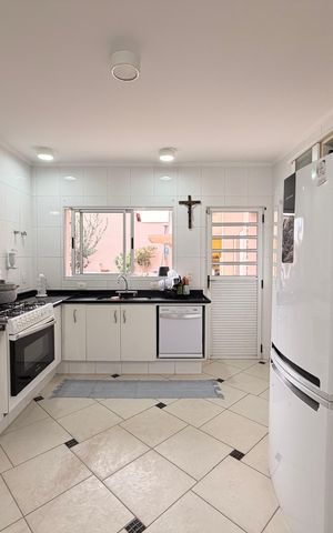 Casa à venda com 500m², 4 quartos e 4 vagasCozinha