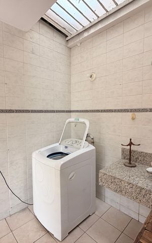 Casa à venda com 500m², 4 quartos e 4 vagasÁrea de Serviço - Edícula