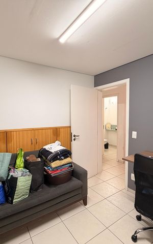 Casa à venda com 500m², 4 quartos e 4 vagasEscritório