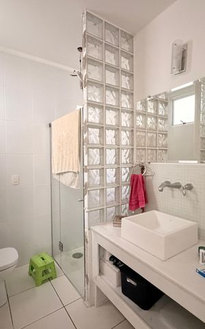 Casa à venda com 500m², 4 quartos e 4 vagasBanheiro da Suíte