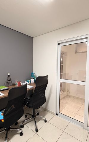 Casa à venda com 500m², 4 quartos e 4 vagasEscritório