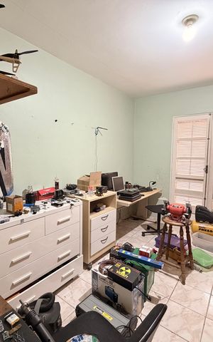 Casa à venda com 500m², 4 quartos e 4 vagasQuarto - Edícula