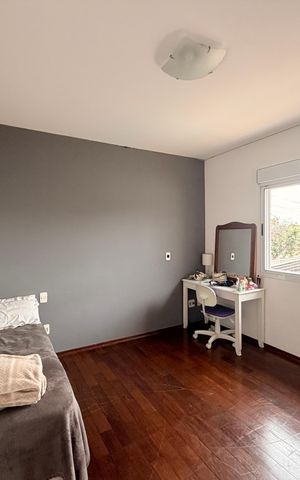 Casa à venda com 500m², 4 quartos e 4 vagasSuíte 2