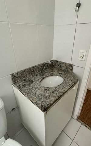 Apartamento à venda com 57m², 2 quartos e 1 vaga Apartamento à venda com 57m², 2 quartos e 1 vagaBanheiro