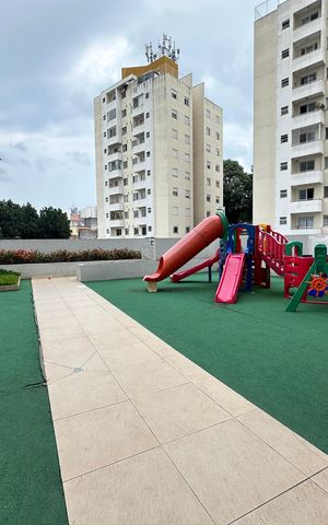 Apartamento à venda com 57m², 2 quartos e 1 vaga Apartamento à venda com 57m², 2 quartos e 1 vagaÁrea comum - Playground