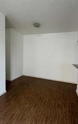 Apartamento à venda com 57m², 2 quartos e 1 vaga Apartamento à venda com 57m², 2 quartos e 1 vagaSala