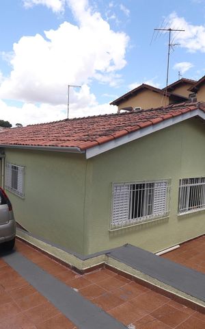 Casa à venda com 190m², 3 quartos e 3 vagas Casa à venda com 190m², 3 quartos e 3 vagasGaragem - Casa 1