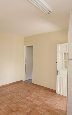 Casa à venda com 190m², 3 quartos e 3 vagas Casa à venda com 190m², 3 quartos e 3 vagasCozinha - Casa 2