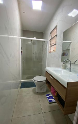 Casa à venda com 56m², 2 quartos e sem vaga Casa à venda com 56m², 2 quartos e sem vagaBanheiro