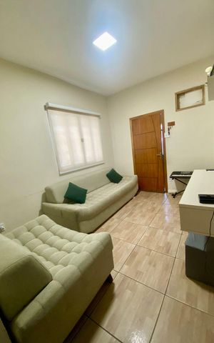 Casa à venda com 56m², 2 quartos e sem vaga Casa à venda com 56m², 2 quartos e sem vagaSala
