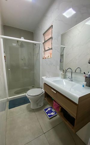 Casa à venda com 56m², 2 quartos e sem vaga Casa à venda com 56m², 2 quartos e sem vagaBanheiro