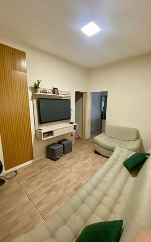 Casa à venda com 56m², 2 quartos e sem vaga Casa à venda com 56m², 2 quartos e sem vagaSala