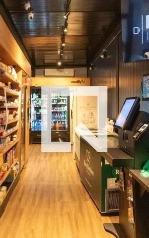 Studio à venda com 28m², 1 quarto e sem vaga Studio à venda com 28m², 1 quarto e sem vagaÁrea comum