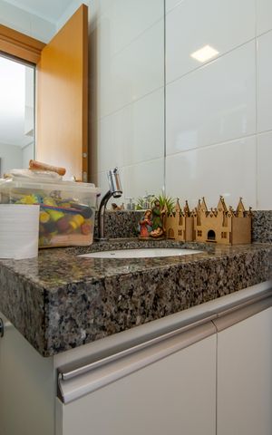 Apartamento à venda com 150m², 3 quartos e 2 vagas Apartamento à venda com 150m², 3 quartos e 2 vagasBANHEIRO3