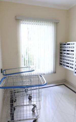 Apartamento para alugar com 75m², 3 quartos e 1 vagaÁrea comum - Correio