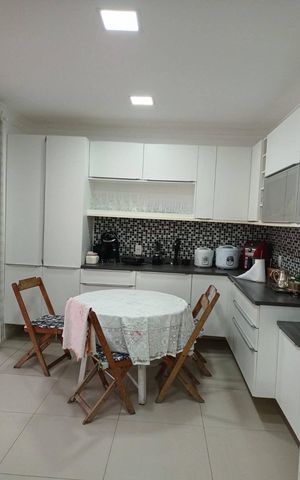 Casa à venda com 650m², 3 quartos e 3 vagas