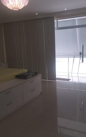 Casa à venda com 650m², 3 quartos e 3 vagas
