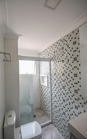 Apartamento para alugar com 260m², 4 quartos e 4 vagas Apartamento para alugar com 260m², 4 quartos e 4 vagasBanheiro da Suíte