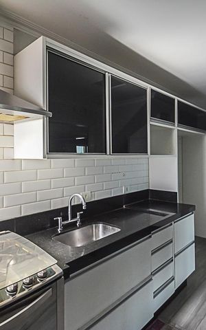 Apartamento para alugar com 260m², 4 quartos e 4 vagas Apartamento para alugar com 260m², 4 quartos e 4 vagasCozinha