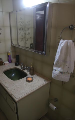 Casa à venda com 360m², 4 quartos e 6 vagasBanheiro