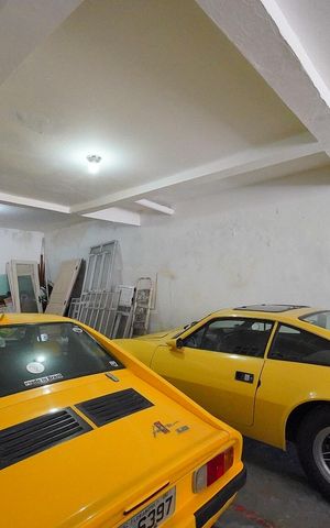Casa para alugar com 359m², 5 quartos e 6 vagasGaragem