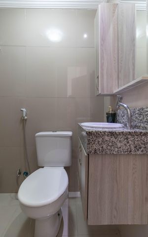 Casa à venda com 310m², 4 quartos e 4 vagas Casa à venda com 310m², 4 quartos e 4 vagasBanheiro Suíte 1