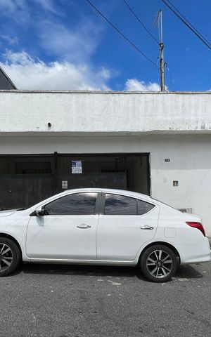 Casa à venda com 310m², 4 quartos e 4 vagas Casa à venda com 310m², 4 quartos e 4 vagasFachada+Placa