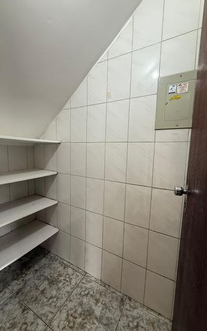 Casa à venda com 197m², 3 quartos e 2 vagas