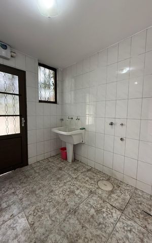 Casa à venda com 197m², 3 quartos e 2 vagas