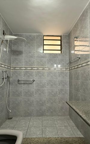 Casa à venda com 197m², 3 quartos e 2 vagas