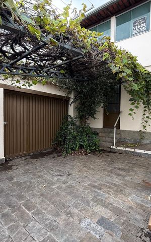 Casa à venda com 197m², 3 quartos e 2 vagas