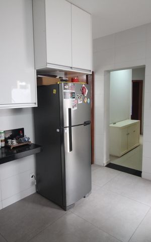 Casa à venda com 256m², 4 quartos e 4 vagasCozinha