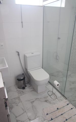 Casa à venda com 256m², 4 quartos e 4 vagasBanheiro