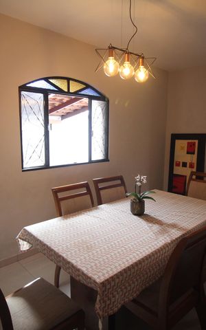 Casa à venda com 256m², 4 quartos e 4 vagasCopa