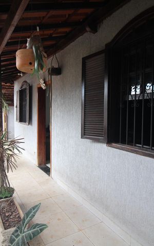 Casa à venda com 256m², 4 quartos e 4 vagasQuintal