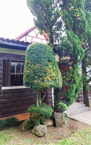 Casa à venda com 420m², 5 quartos e 5 vagas Casa à venda com 420m², 5 quartos e 5 vagasJardim