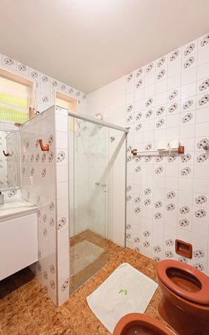 Casa à venda com 320m², 4 quartos e 2 vagasBanheiro Social