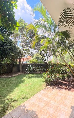 Casa à venda com 320m², 4 quartos e 2 vagasJardim
