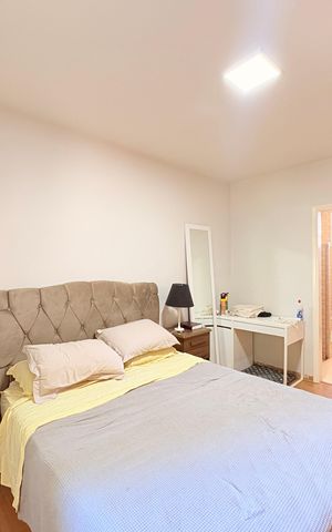 Casa à venda com 320m², 4 quartos e 2 vagasSuíte