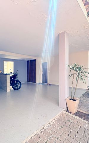 Casa à venda com 320m², 4 quartos e 2 vagasGaragem