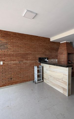 Casa à venda com 320m², 4 quartos e 2 vagasChurrasqueira