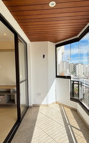 Apartamento à venda com 97m², 3 quartos e 2 vagas Apartamento à venda com 97m², 3 quartos e 2 vagasVaranda