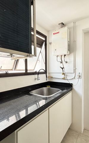 Apartamento à venda com 97m², 3 quartos e 2 vagas Apartamento à venda com 97m², 3 quartos e 2 vagasÁrea de Serviço