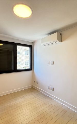 Apartamento à venda com 97m², 3 quartos e 2 vagas Apartamento à venda com 97m², 3 quartos e 2 vagasSuíte