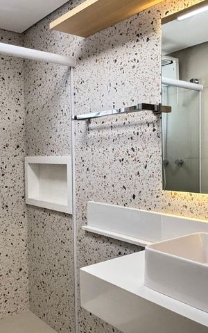 Apartamento à venda com 97m², 3 quartos e 2 vagas Apartamento à venda com 97m², 3 quartos e 2 vagasBanheiro da Suíte