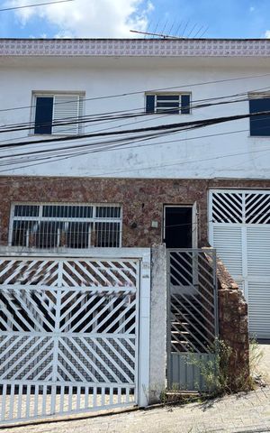 Casa para alugar com 690m², 4 quartos e 2 vagasFachada 